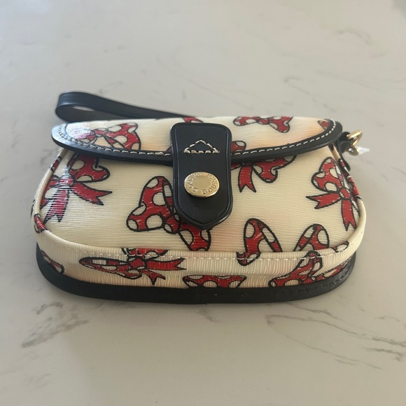 Dooney & Bourke Minnie Bow Wristlet – Polka Dot Red Bows, Coated Canvas- EUC - Picture 5 of 13